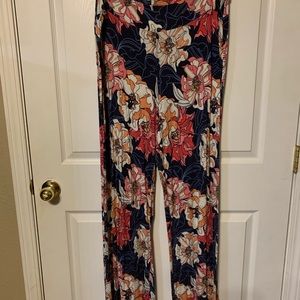 GUC Cato 22/24 patterned knit pants